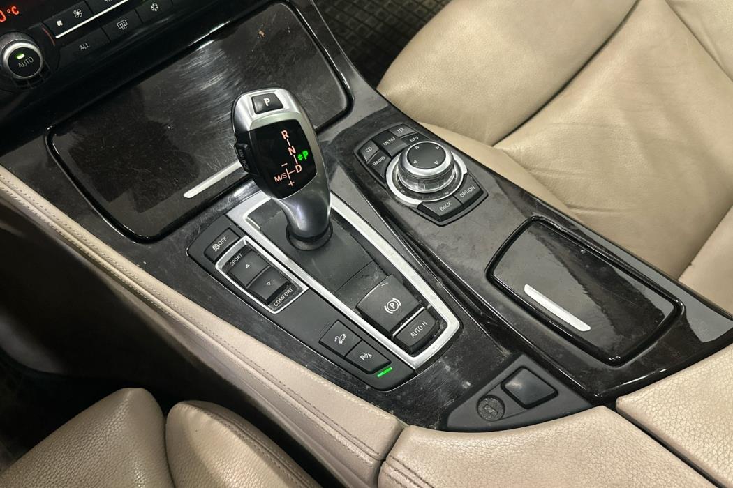 BMW 530 2011