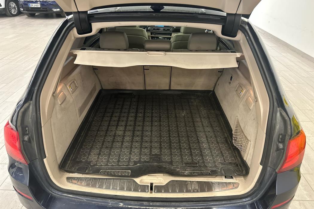 BMW 530 2011