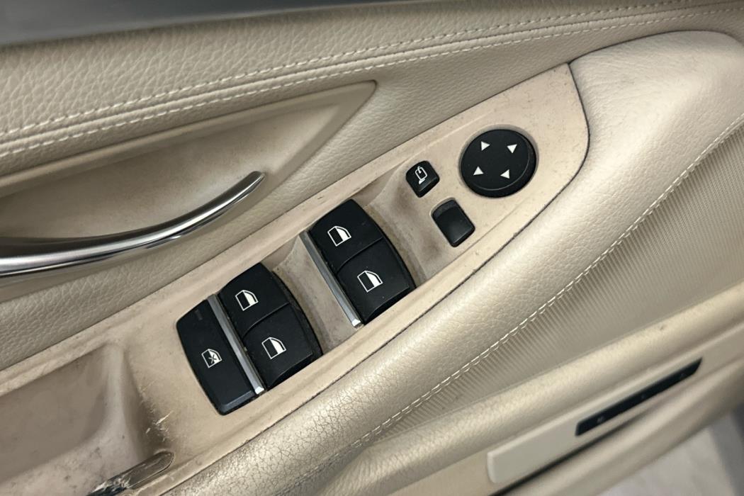 BMW 530 2011