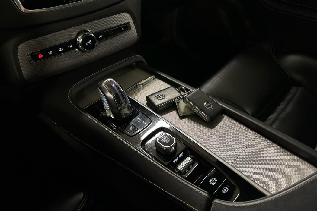 VOLVO XC90 2018