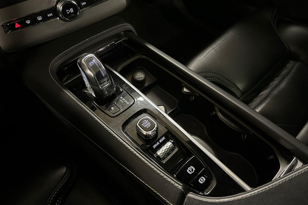 VOLVO XC90 2018