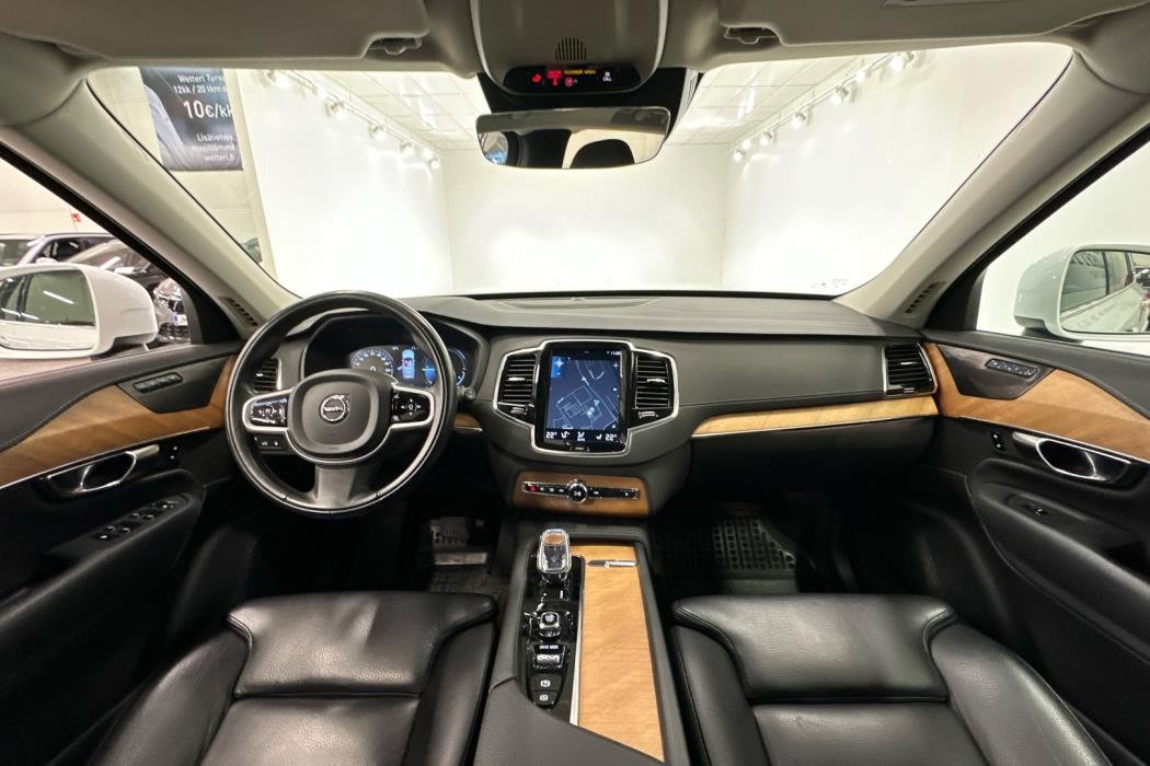 VOLVO XC90 2020