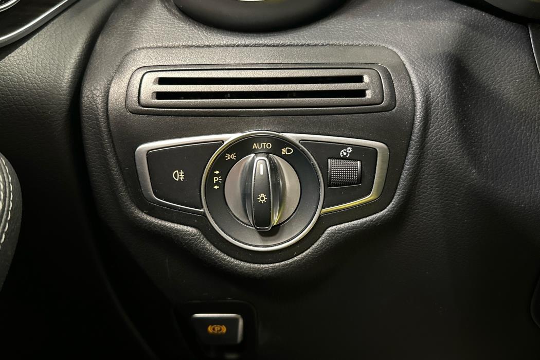 MERCEDES-BENZ GLC 2021