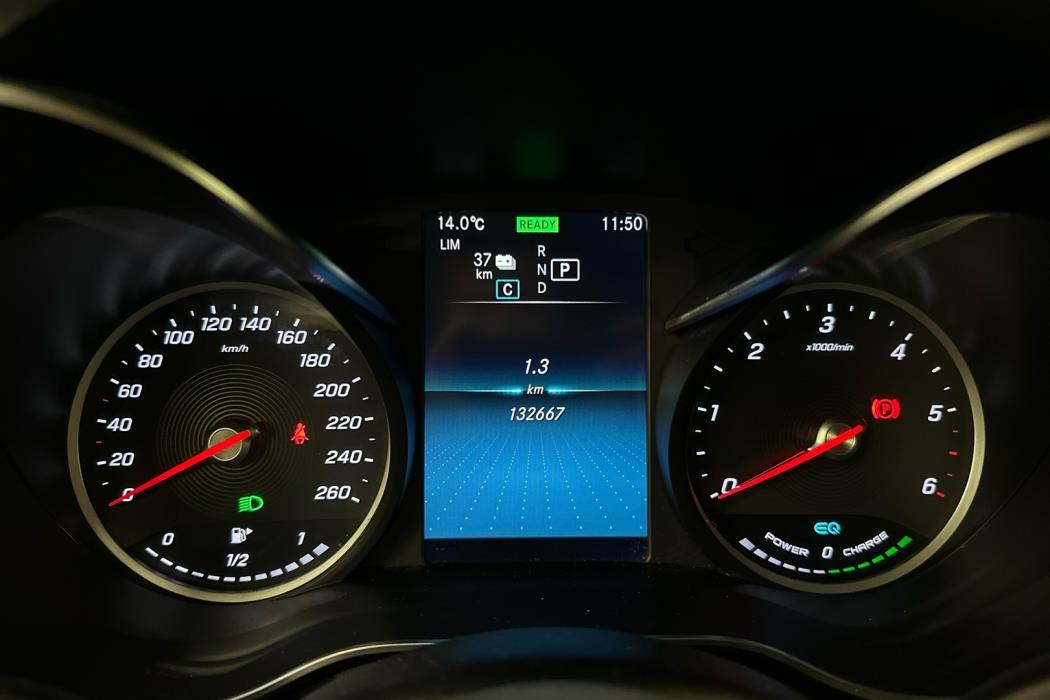 MERCEDES-BENZ GLC 2021