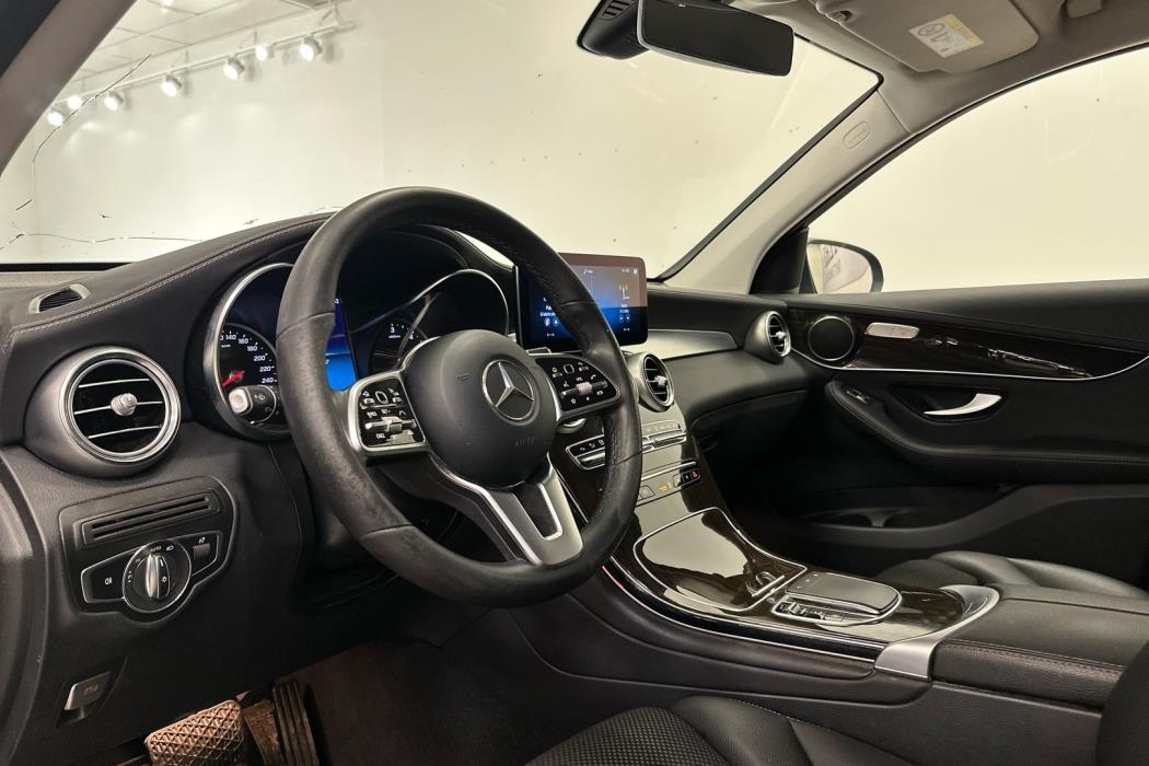 MERCEDES-BENZ GLC 2021