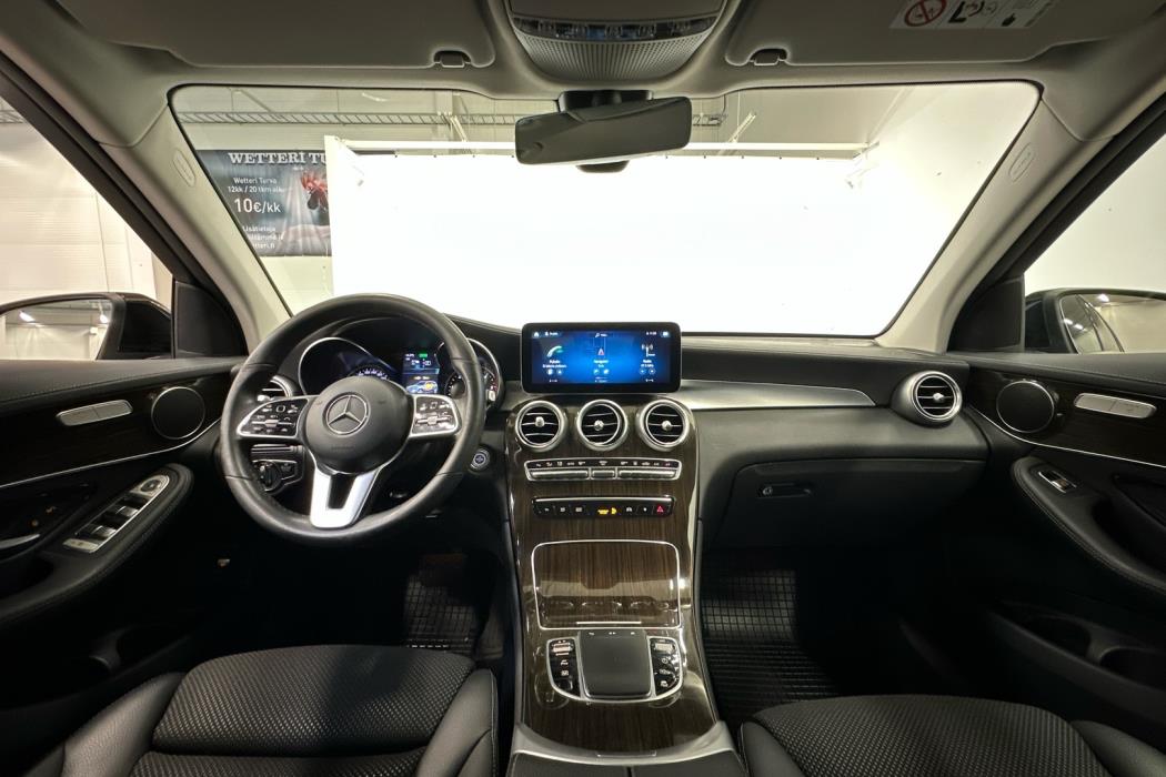 MERCEDES-BENZ GLC 2021