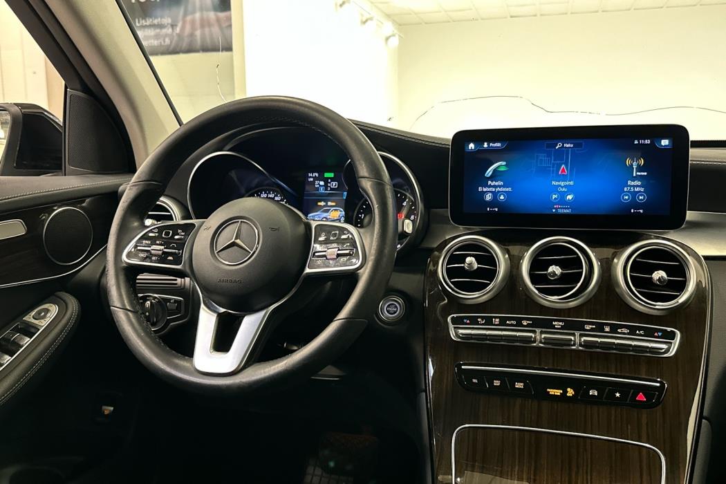 MERCEDES-BENZ GLC 2021
