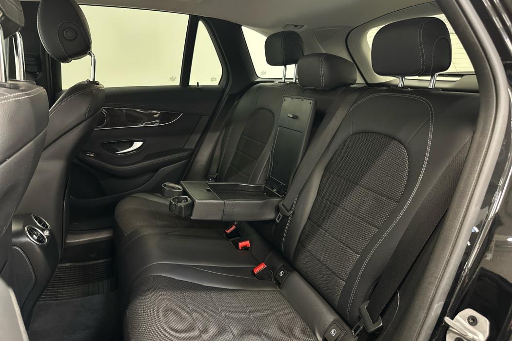 MERCEDES-BENZ GLC 2021