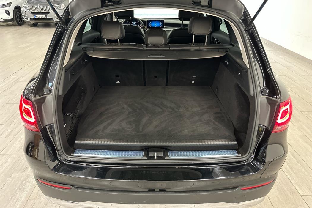 MERCEDES-BENZ GLC 2021