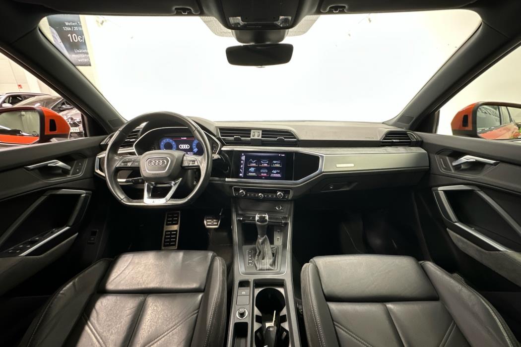 AUDI Q3 2019