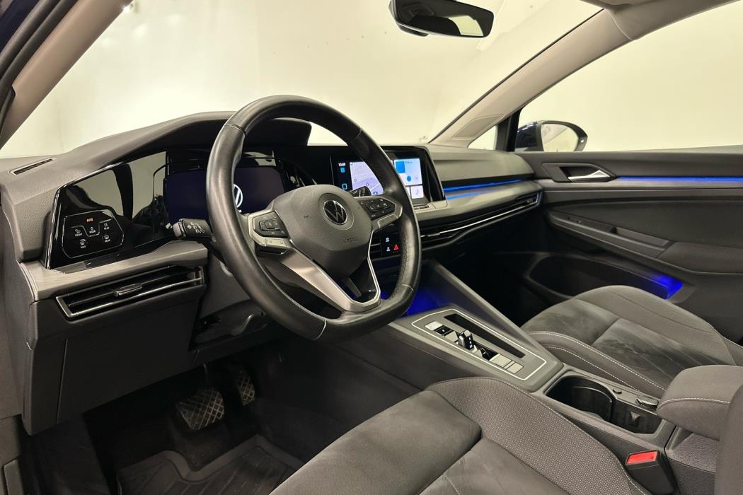 VOLKSWAGEN Golf 2020