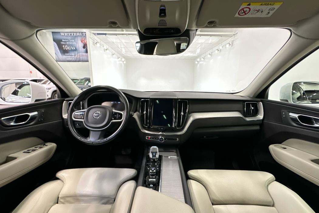 VOLVO XC60 2020
