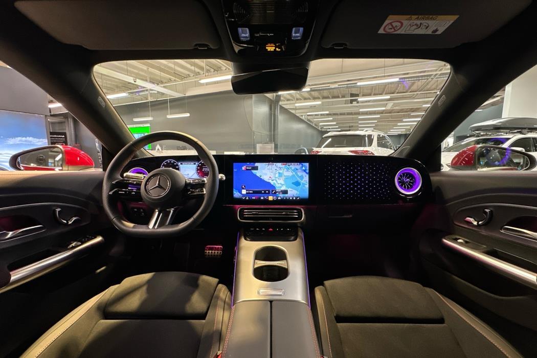 MERCEDES-BENZ CLA 2025