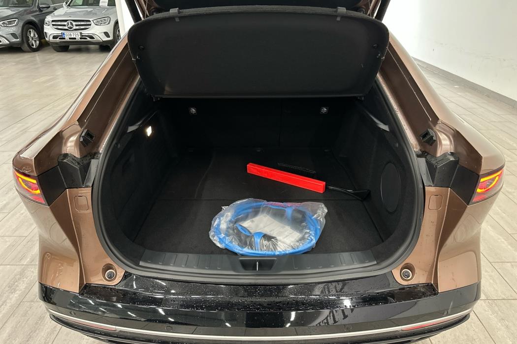 MAZDA Mazda6e 2025