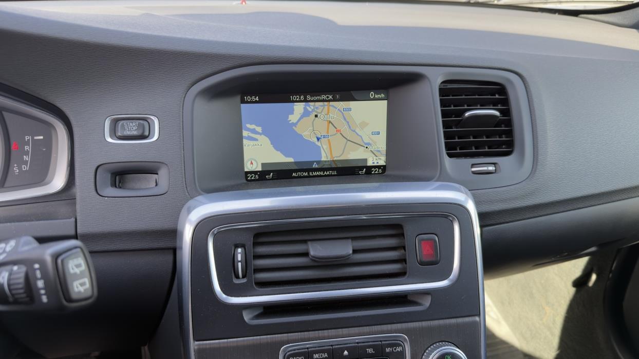 VOLVO V60 2016