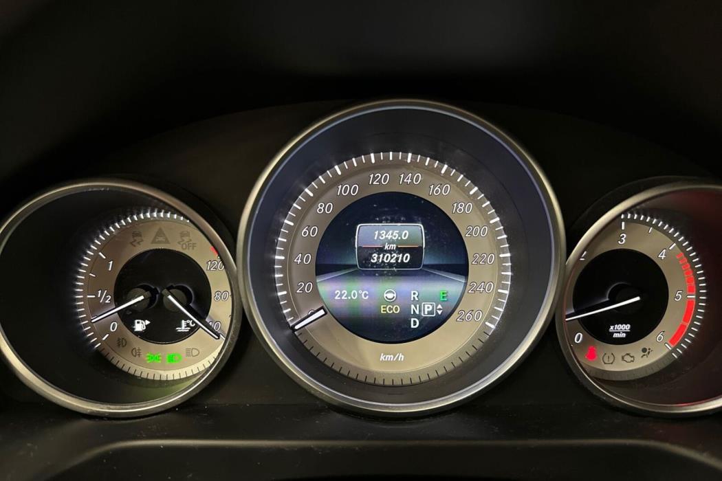 MERCEDES-BENZ E 2014