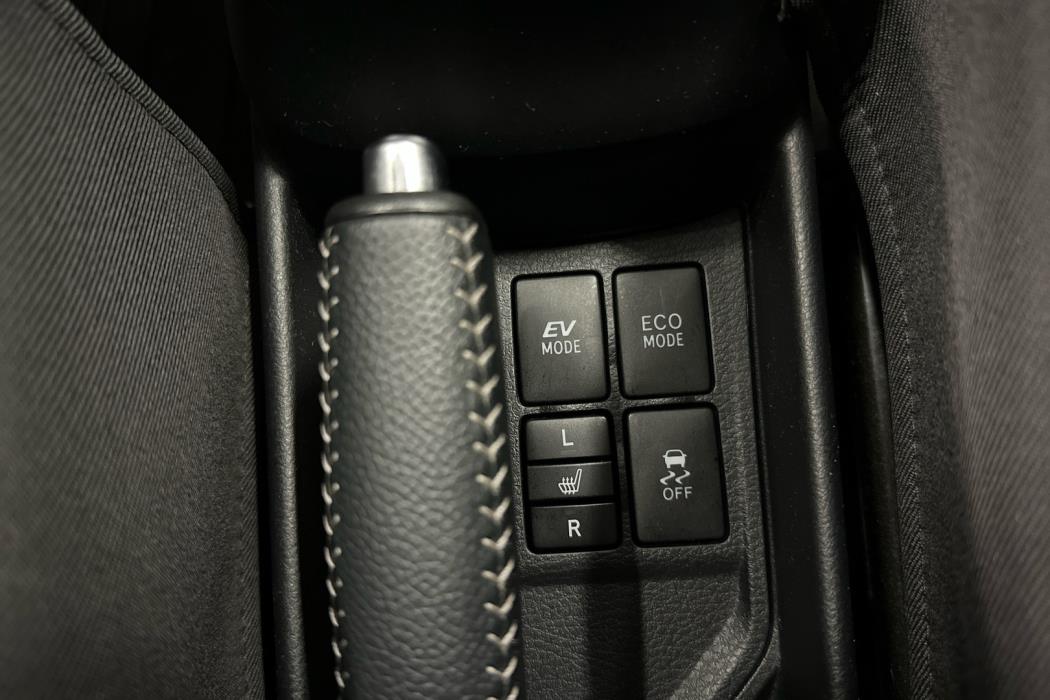 TOYOTA Yaris 2019