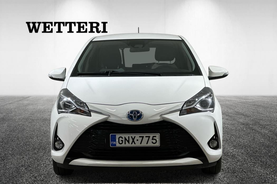 TOYOTA Yaris 2019