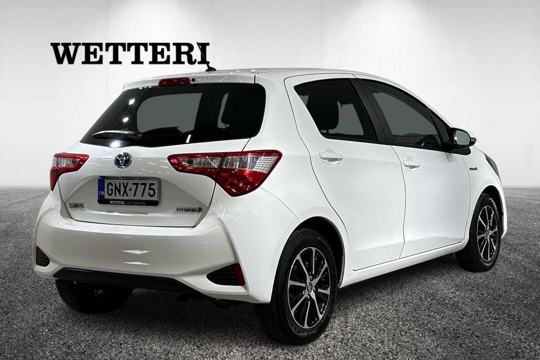 TOYOTA Yaris 2019