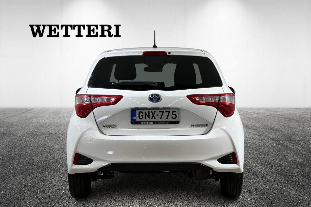 TOYOTA Yaris 2019