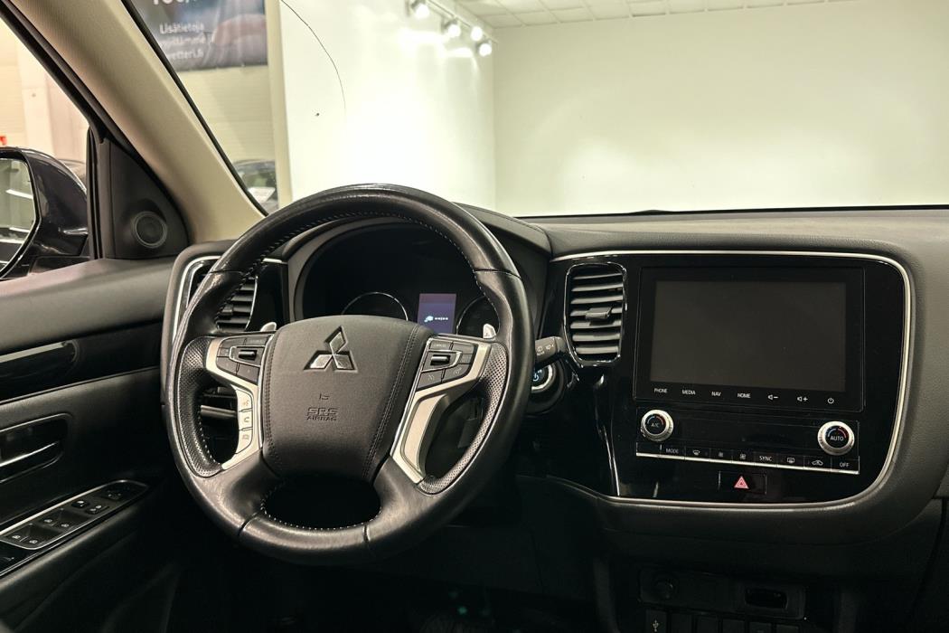 MITSUBISHI Outlander PHEV 2021