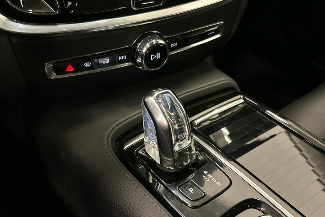 VOLVO V60 2019