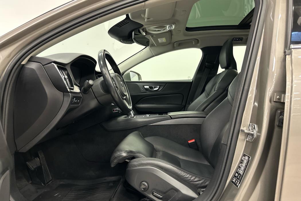 VOLVO V60 2019