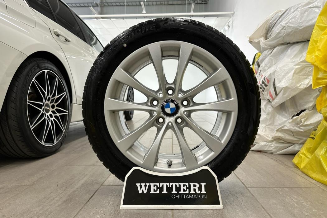 BMW 330 2016