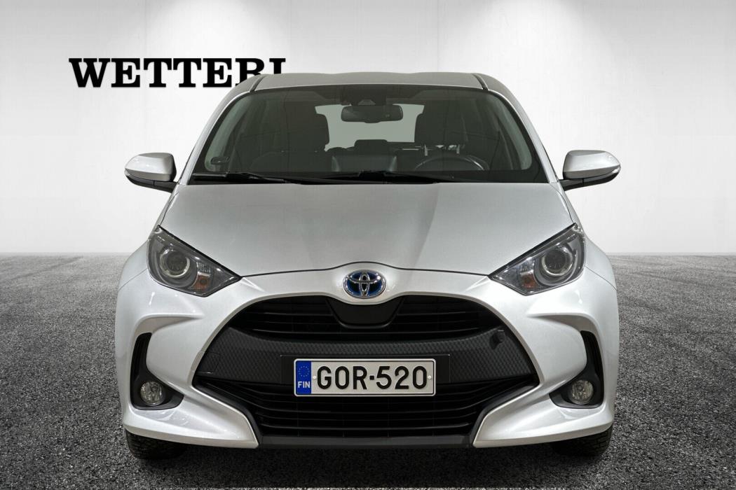 TOYOTA Yaris 2021