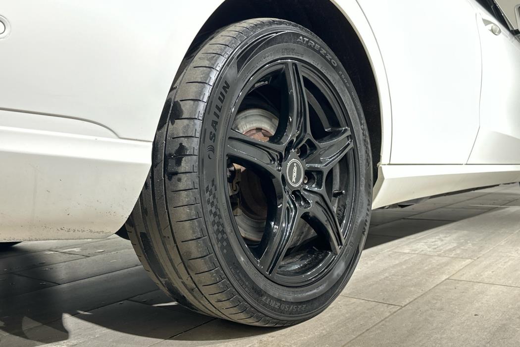 MERCEDES-BENZ E 2014