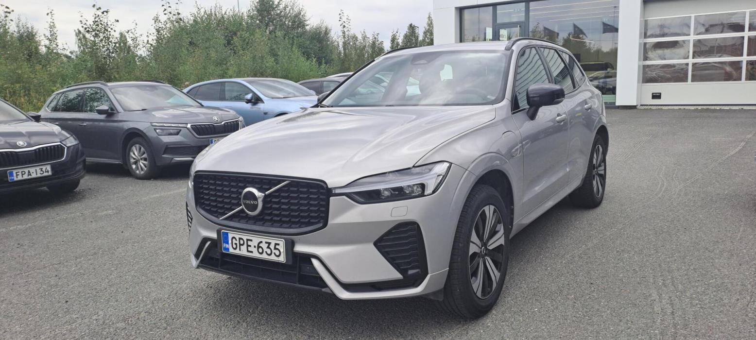 VOLVO XC60 2023