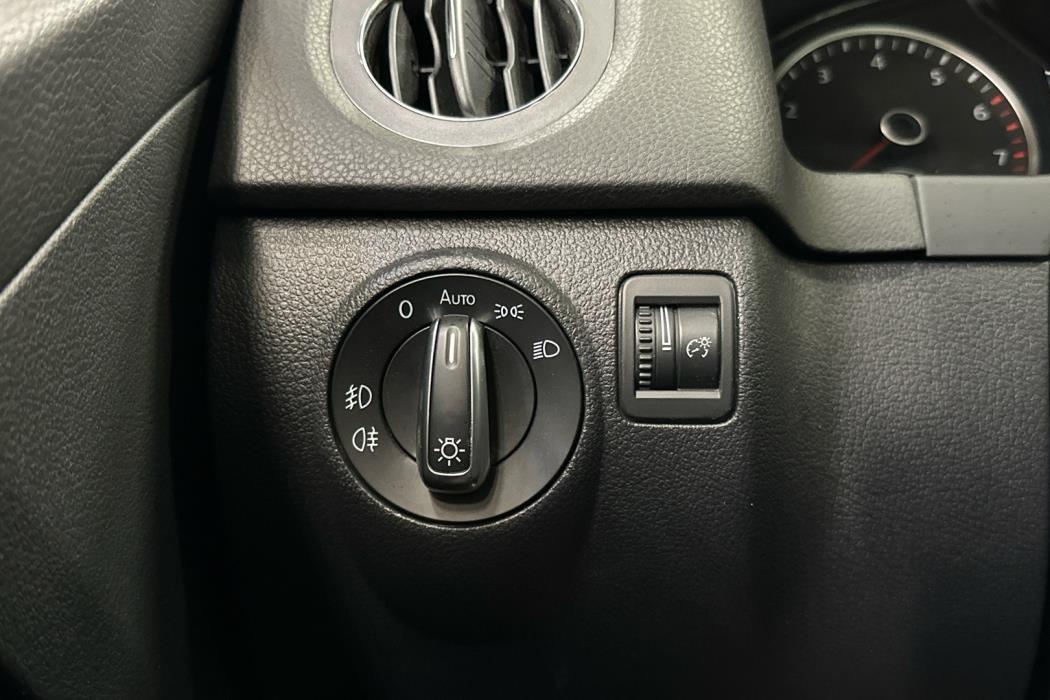 VOLKSWAGEN Tiguan 2013