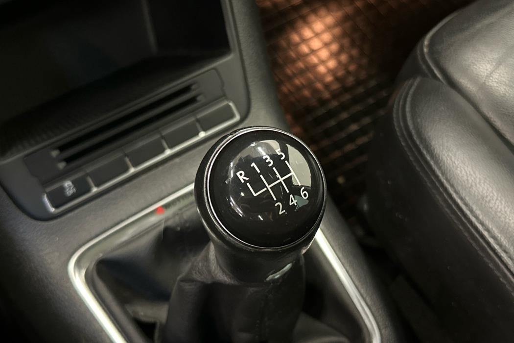 VOLKSWAGEN Tiguan 2013