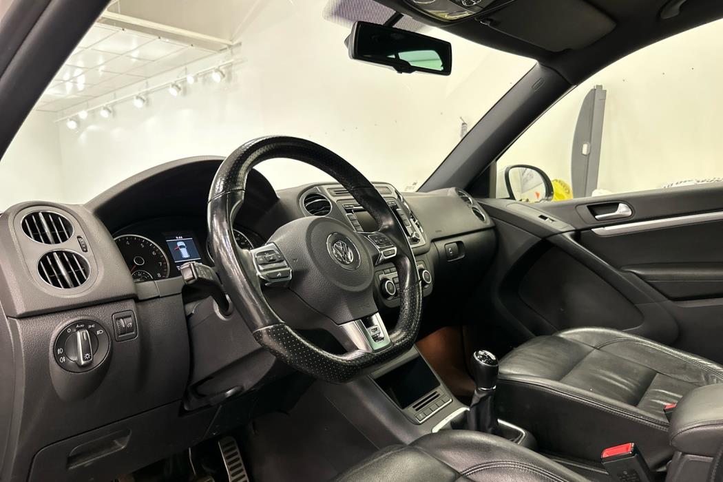 VOLKSWAGEN Tiguan 2013