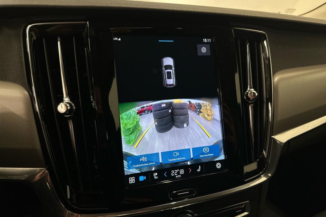 VOLVO V90 2022