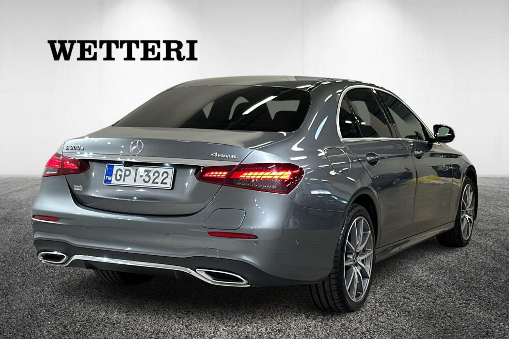 MERCEDES-BENZ E 2021