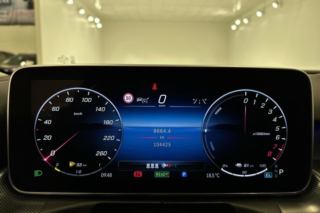 MERCEDES-BENZ C 2023