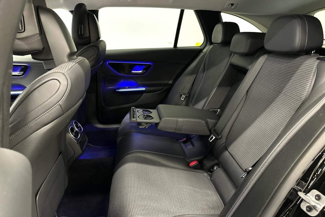 MERCEDES-BENZ C 2023