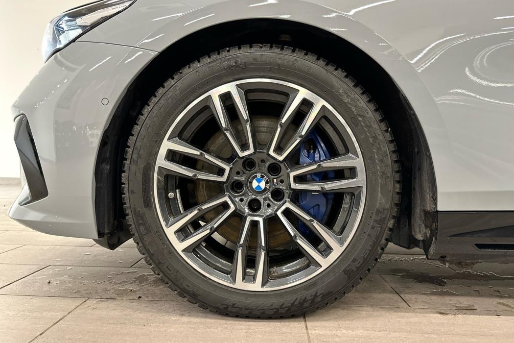 BMW i5 2025