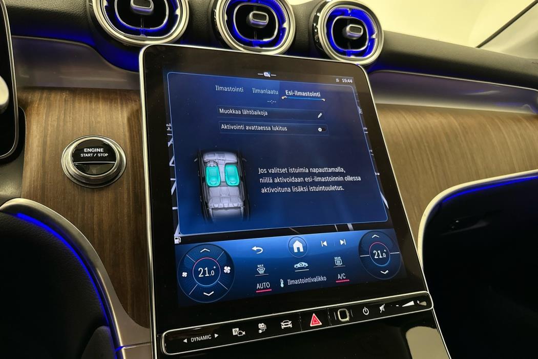 MERCEDES-BENZ GLC 2023