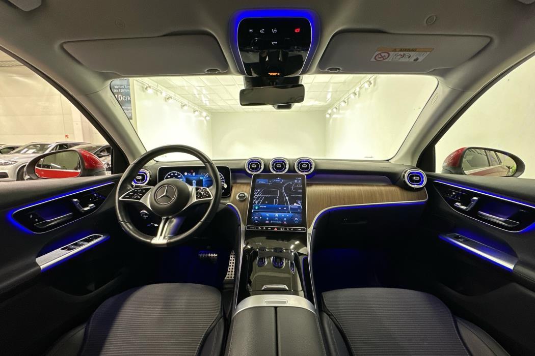 MERCEDES-BENZ GLC 2023