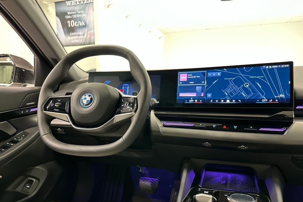 BMW 530 2025