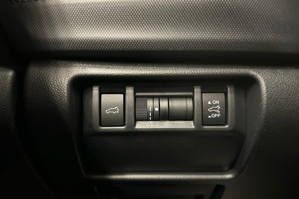 SUBARU Forester 2025