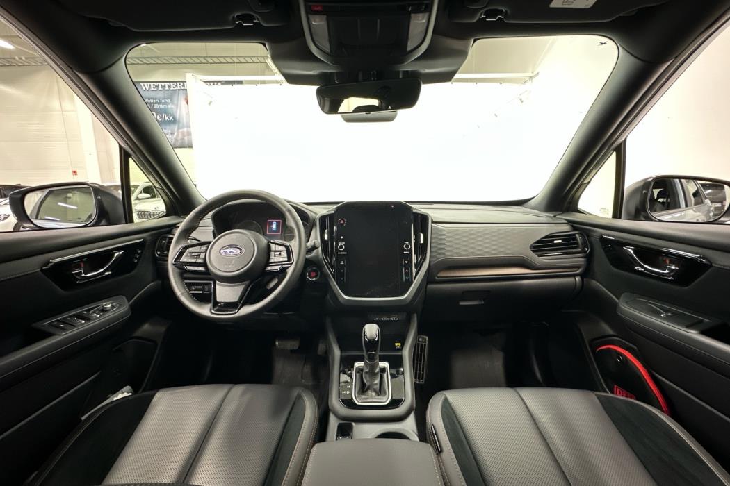 SUBARU Forester 2025