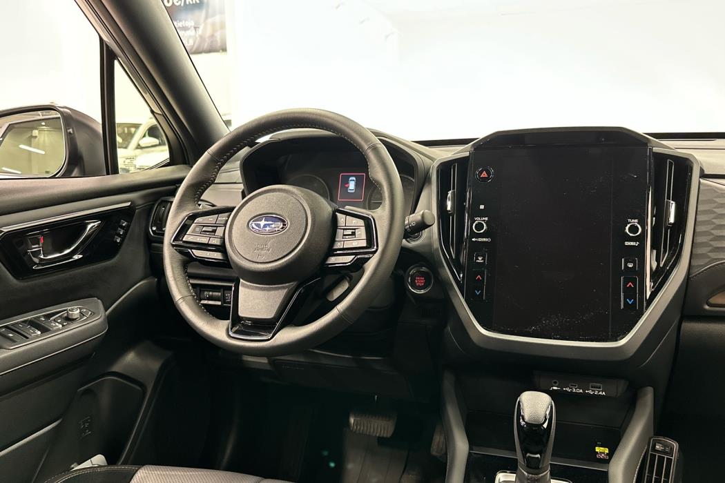 SUBARU Forester 2025