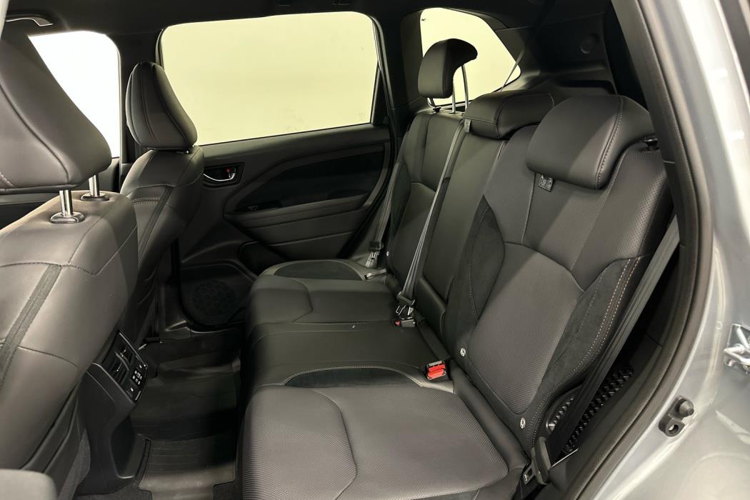 SUBARU Forester 2025