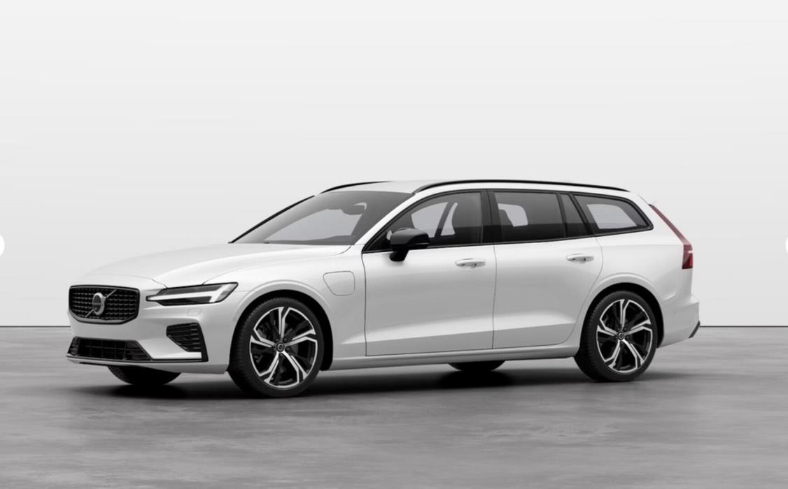 VOLVO V60 2025