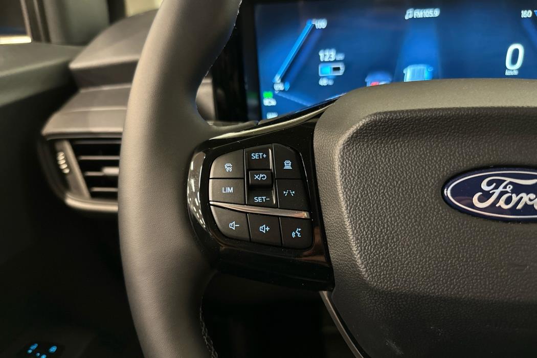 FORD TOURNEO COURIER 2025