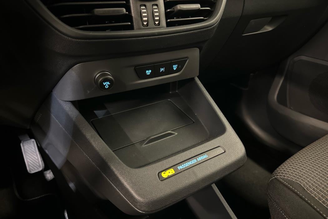 FORD TOURNEO COURIER 2025