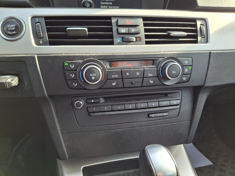 BMW 318 2011
